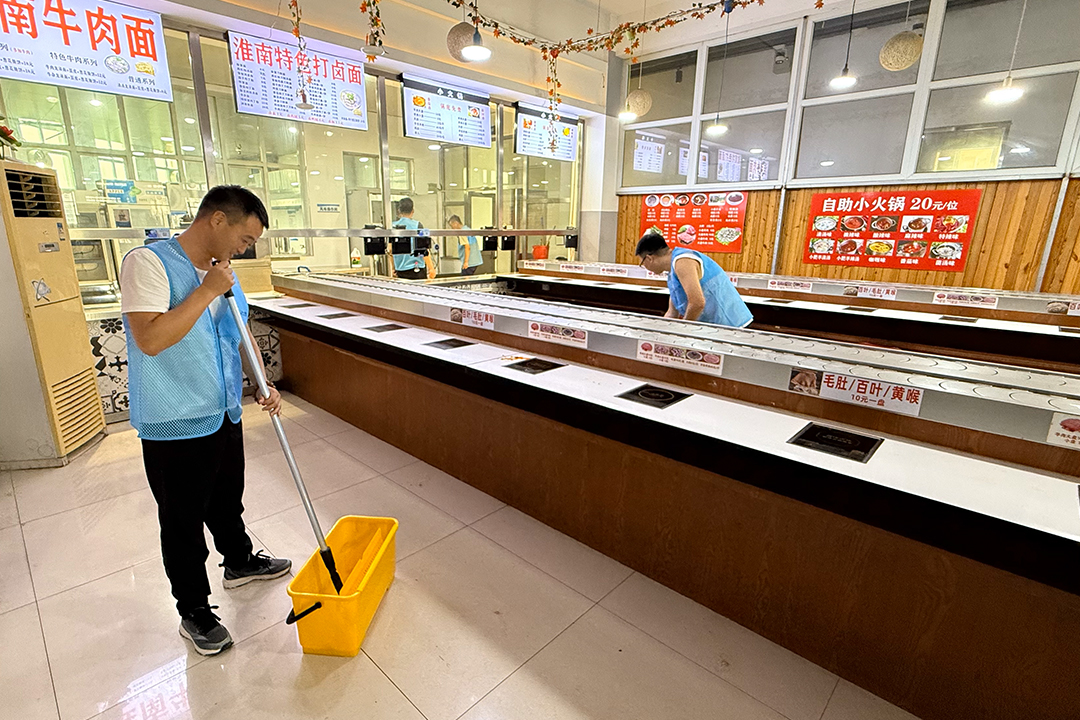 某火锅店地面防滑处理