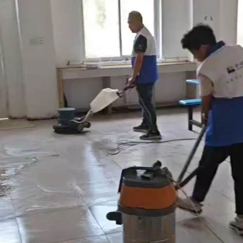某小学食堂防滑处理